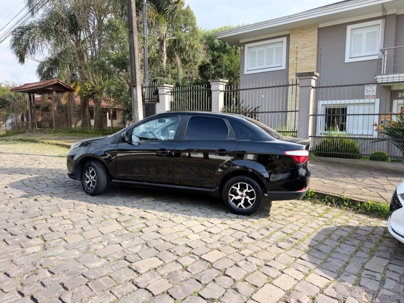 GRAND SIENA 1.4 MPI ATTRACTIVE 8V FLEX 4P MANUAL - 2013 - CAXIAS DO SUL