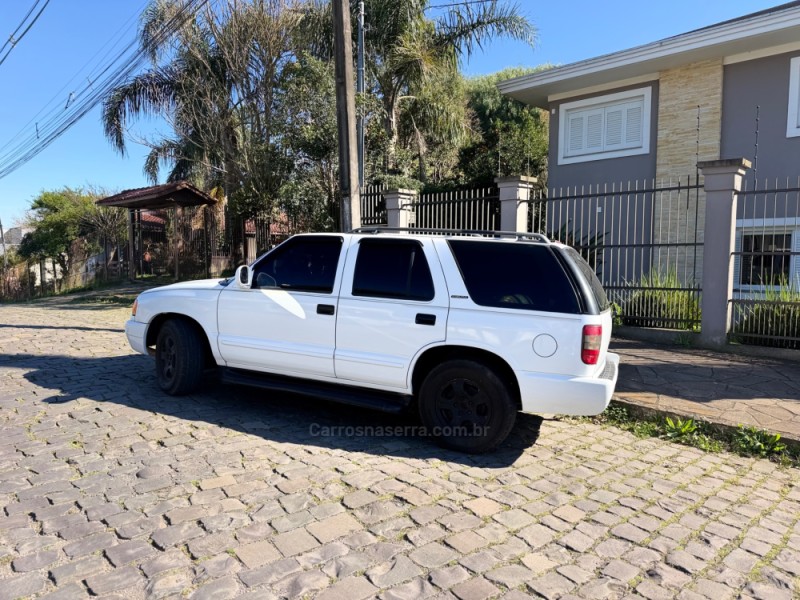 BLAZER 4.3 SFI DLX EXECUTIVE 4X2 V6 12V GASOLINA 4P MANUAL - 1998 - CAXIAS DO SUL