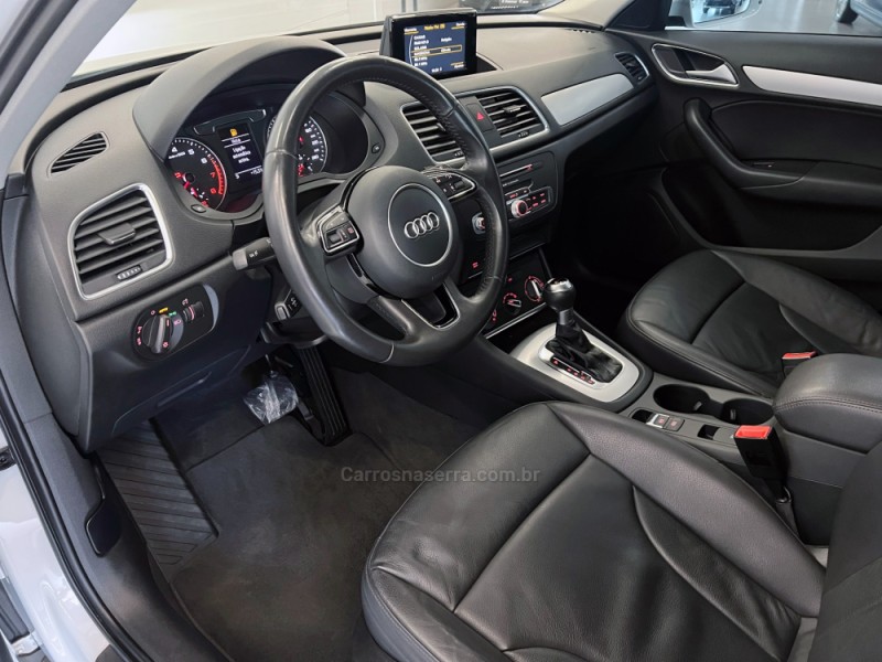 Q3 1.4 TFSI ATTRACTION 16V FLEX 4P S TRONIC - 2018 - FLORES DA CUNHA