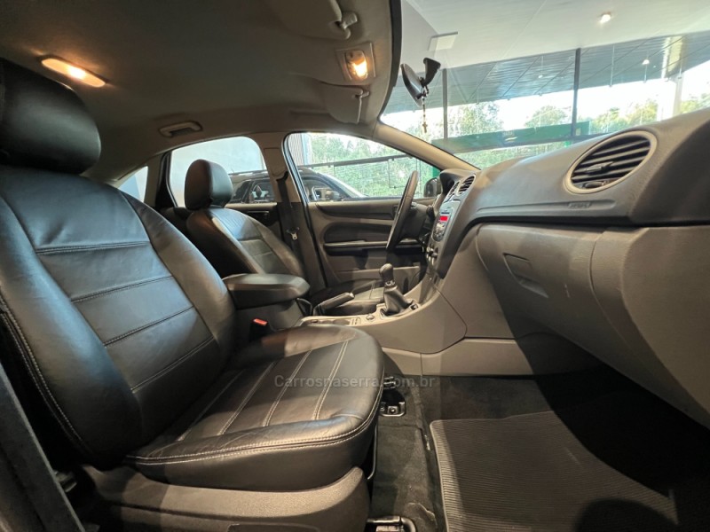 FOCUS 1.6 GLX 16V FLEX 4P MANUAL - 2012 - CAXIAS DO SUL