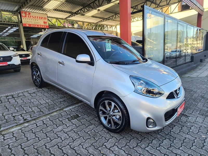 march 1.6 sl 16v flex 4p manual 2015 caxias do sul