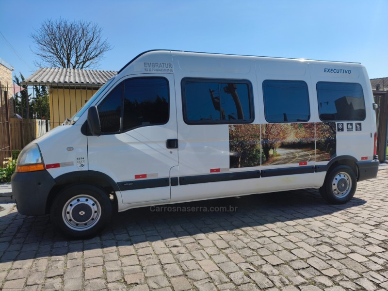 master 2.5 dci minibus l3h2 16 lugares 16v diesel 3p manual 2013 caxias do sul