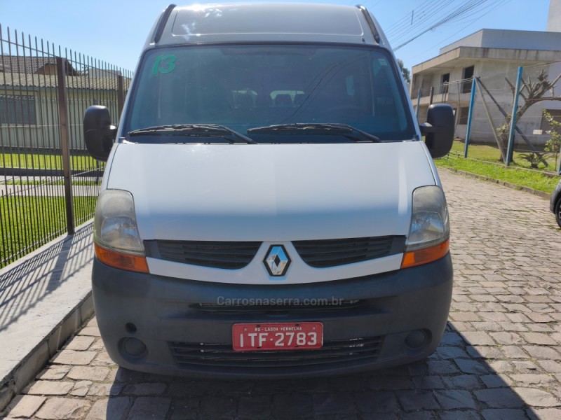 MASTER 2.5 DCI MINIBUS L3H2 16 LUGARES 16V DIESEL 3P MANUAL - 2013 - CAXIAS DO SUL