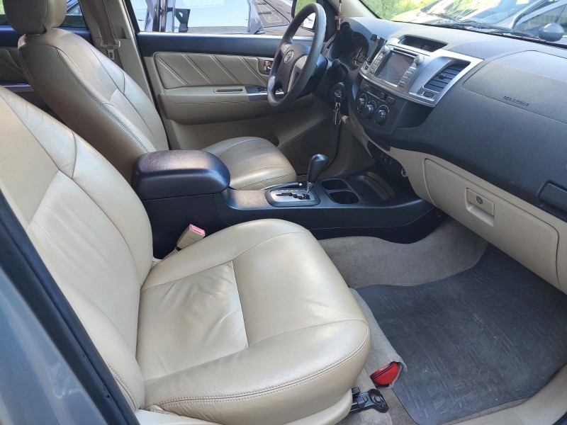 HILUX SW4 2.7 SR 4X2 16V FLEX 4P AUTOMÁTICO - 2015 - BENTO GONçALVES