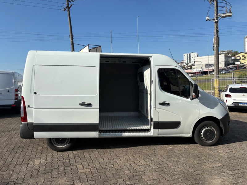 MASTER 2.3 EXTRA FURGÃO L3H2 16V TURBO INTERCOOLER DIESEL 4P MANUAL - 2015 - FARROUPILHA
