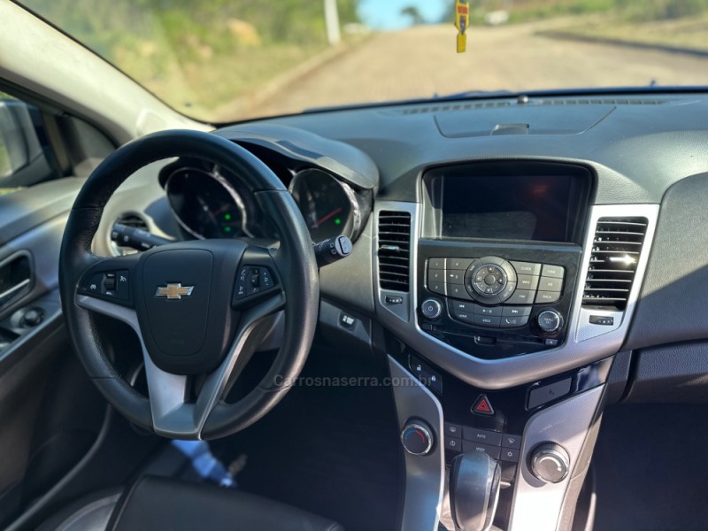 CRUZE 1.8 LTZ SPORT6 16V FLEX 4P AUTOMÁTICO - 2013 - PAROBé
