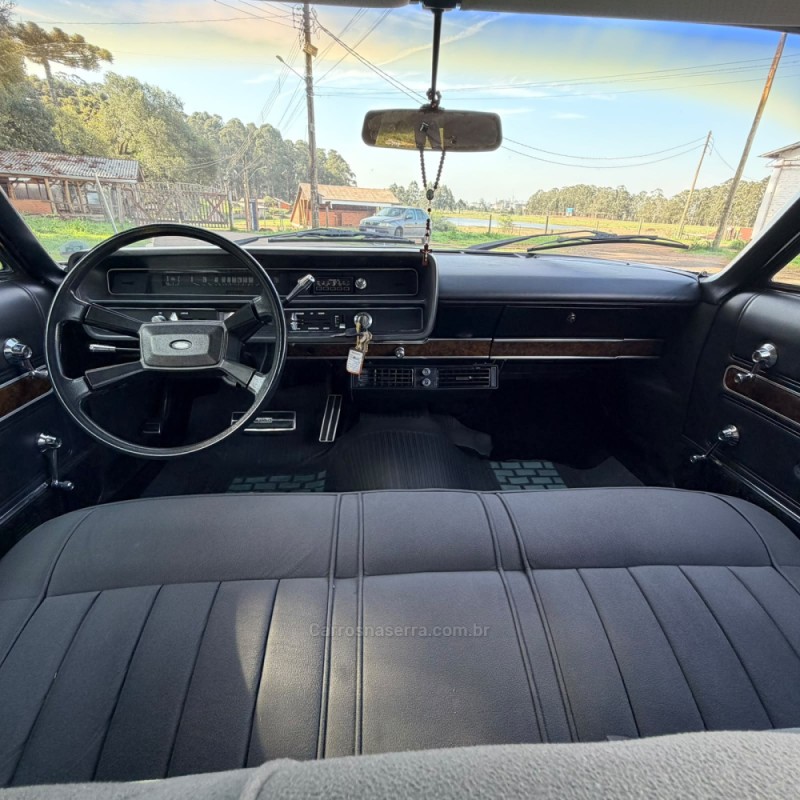 GALAXIE LANDAU GASOLINA 4P AUTOMÁTICO - 1978 - VACARIA
