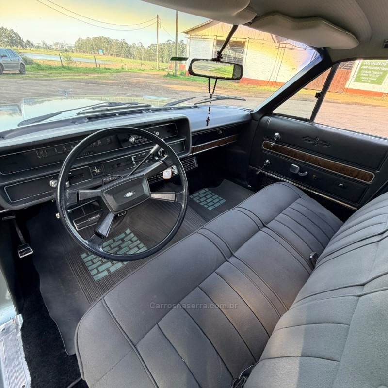 GALAXIE LANDAU GASOLINA 4P AUTOMÁTICO - 1978 - VACARIA