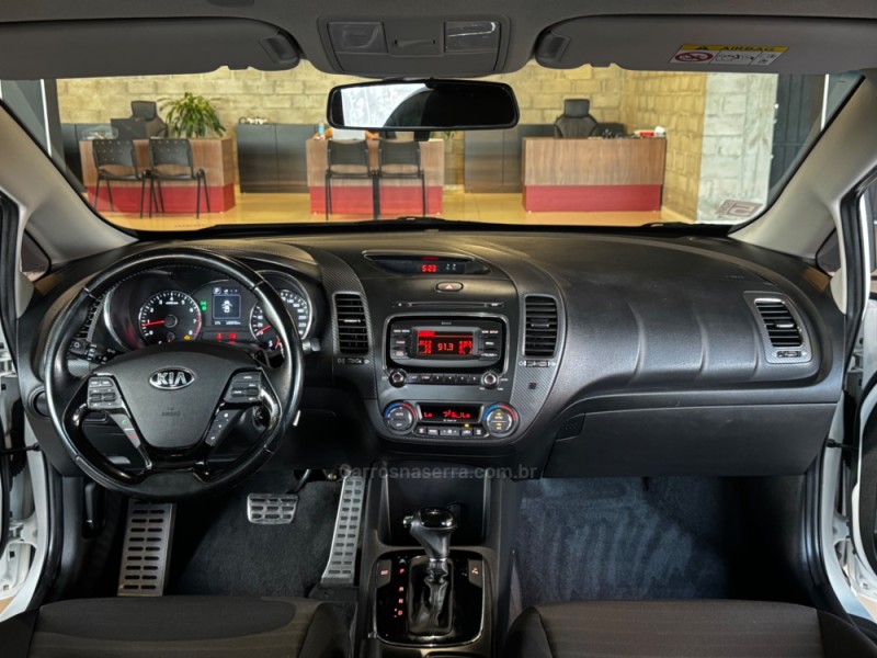CERATO 1.6 16V SX4 FLEX 4P AUTOMÁTICO - 2017 - DOIS IRMãOS