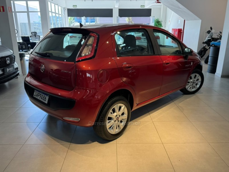 PUNTO 1.4 ATTRACTIVE ITALIA 8V FLEX 4P MANUAL - 2016 - CAXIAS DO SUL