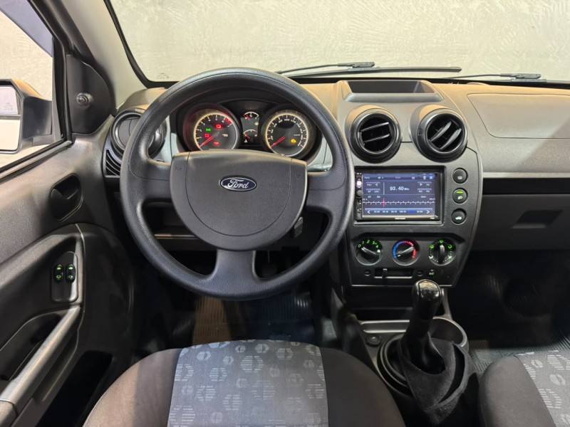 FIESTA 1.6 ROCAM HATCH 8V FLEX 4P MANUAL - 2012 - CAXIAS DO SUL