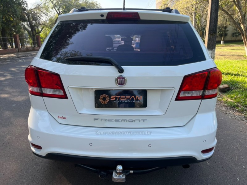 FREEMONT 2.4 PRECISION 16V GASOLINA 4P AUTOMÁTICO - 2012 - FELIZ