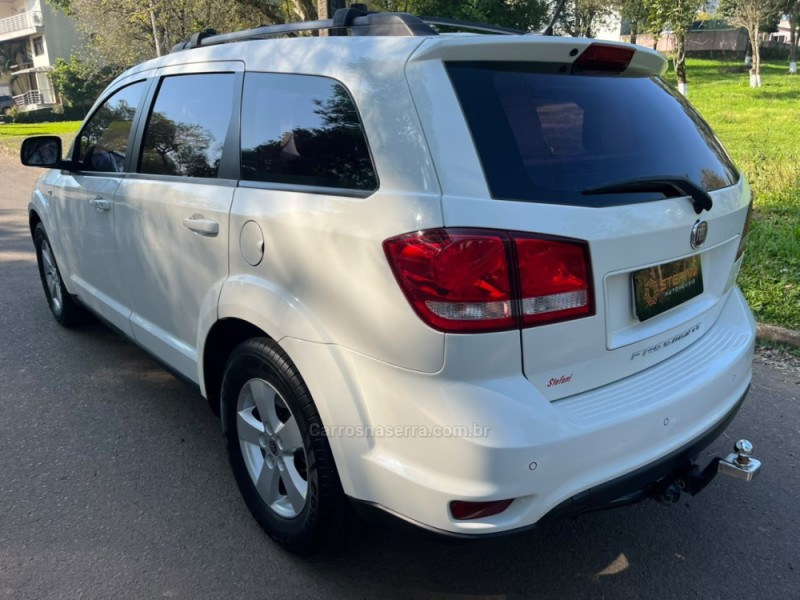 FREEMONT 2.4 PRECISION 16V GASOLINA 4P AUTOMÁTICO - 2012 - FELIZ
