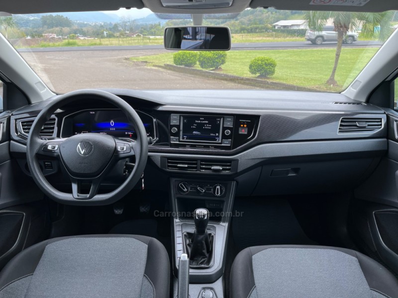 POLO 1.0 TSI FLEX 4P MANUAL - 2023 - BOM PRINCíPIO