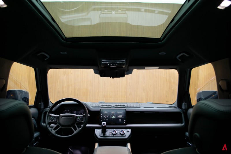 DEFENDER 3.0 D300 110 X MHEV 20V HÍBRIDO 4P AUTOMÁTICO - 2023 - GARIBALDI
