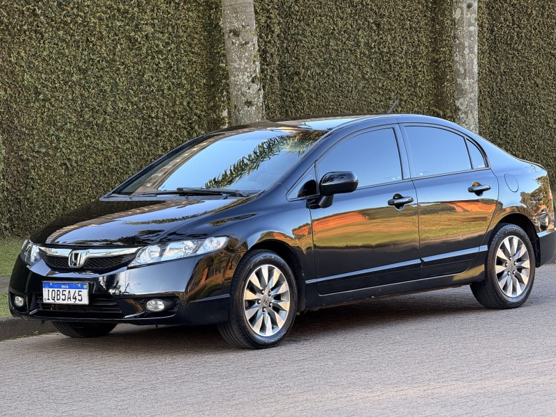 CIVIC 1.8 LXS 16V FLEX 4P MANUAL - 2010 - CAXIAS DO SUL
