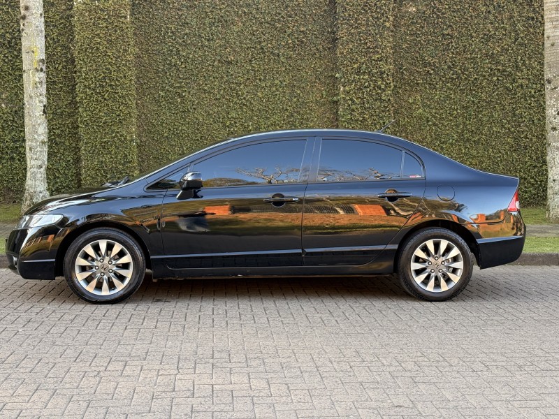 CIVIC 1.8 LXS 16V FLEX 4P MANUAL - 2010 - CAXIAS DO SUL