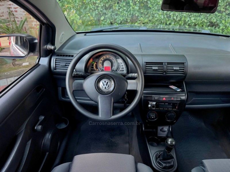 FOX 1.0 MI 8V FLEX 2P MANUAL - 2005 - ROLANTE