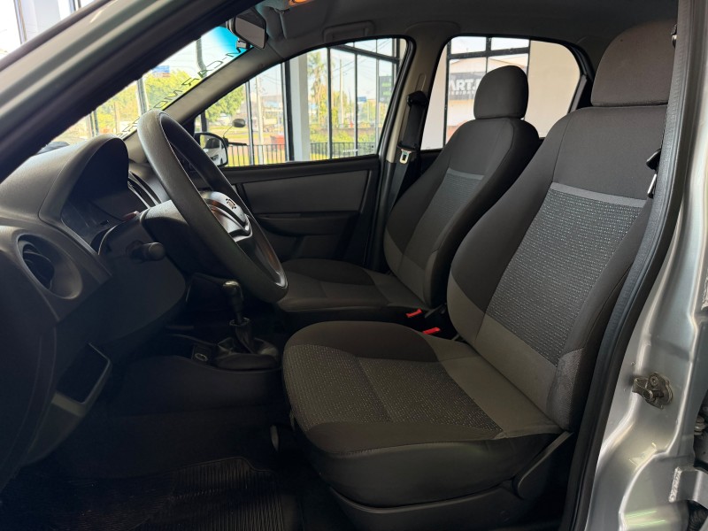 CELTA 1.0 MPFI LT 8V FLEX 4P MANUAL - 2012 - FELIZ