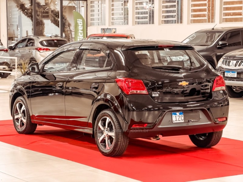 ONIX 1.4 MPFI LTZ 8V FLEX 4P AUTOMÁTICO - 2019 - NOVA PRATA