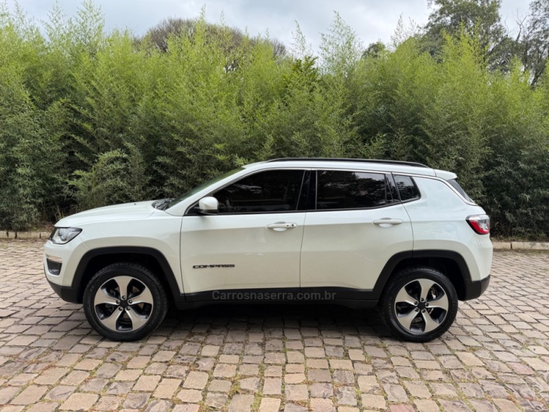 COMPASS 2.0 16V DIESEL LONGITUDE 4X4 AUTOMÁTICO - 2017 - NOVA PRATA