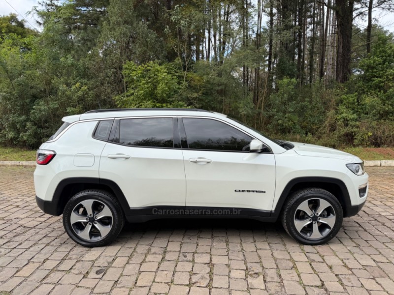 COMPASS 2.0 16V DIESEL LONGITUDE 4X4 AUTOMÁTICO - 2017 - NOVA PRATA