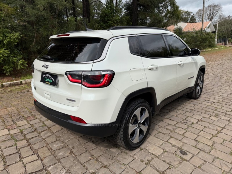 COMPASS 2.0 16V DIESEL LONGITUDE 4X4 AUTOMÁTICO - 2017 - NOVA PRATA