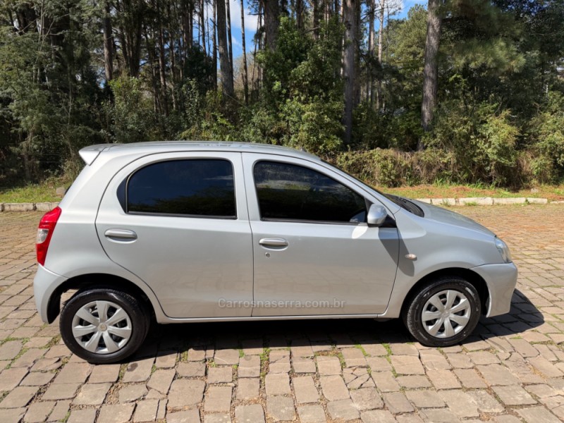 ETIOS 1.3 X 16V FLEX 4P MANUAL - 2014 - NOVA PRATA