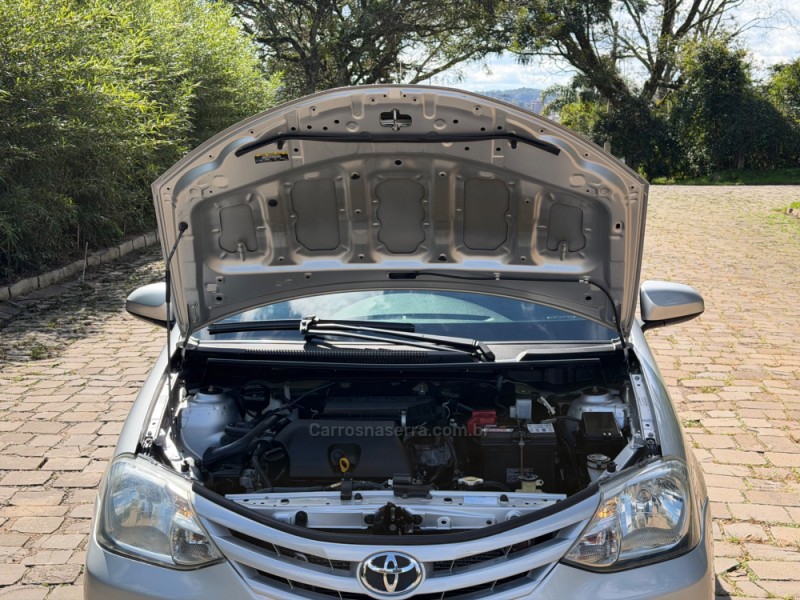 ETIOS 1.3 X 16V FLEX 4P MANUAL - 2014 - NOVA PRATA