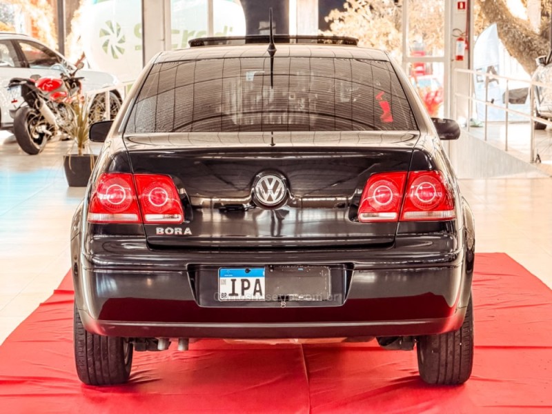BORA 2.0 MI 8V FLEX 4P AUTOMÁTICO - 2008 - NOVA PRATA