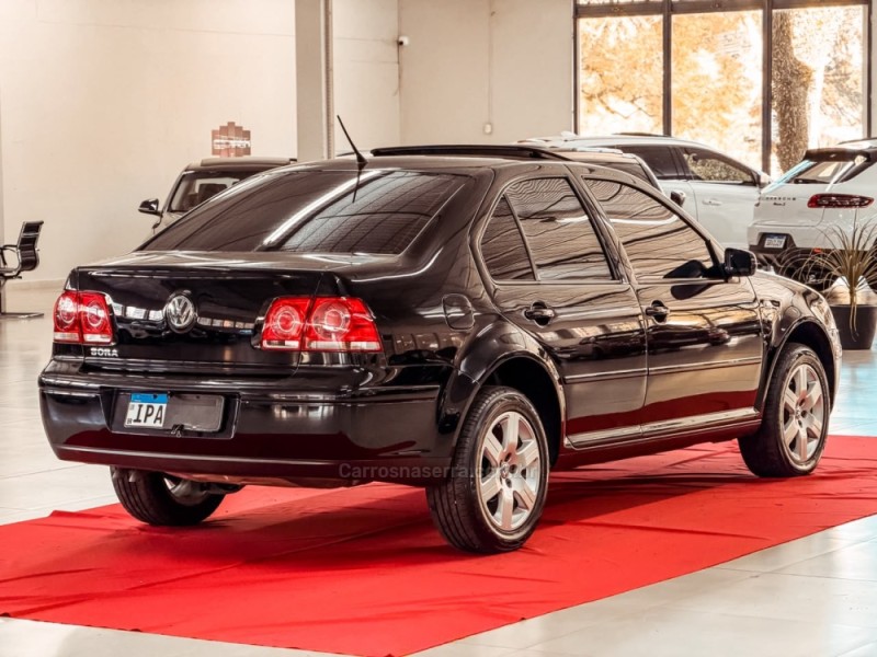BORA 2.0 MI 8V FLEX 4P AUTOMÁTICO - 2008 - NOVA PRATA