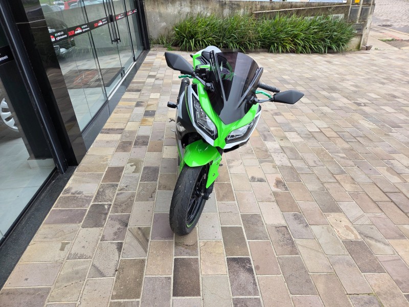 NINJA 300 ABS LIMITED EDITION - 2015 - VACARIA