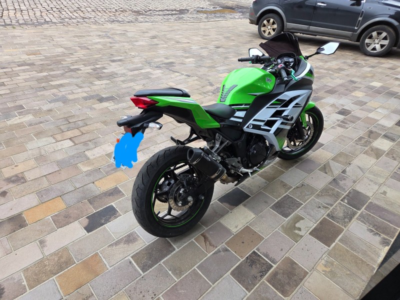 NINJA 300 ABS LIMITED EDITION - 2015 - VACARIA