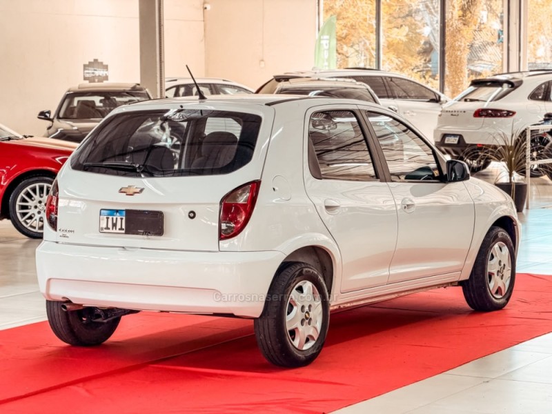 CELTA 1.0 MPFI LT 8V FLEX 4P MANUAL - 2015 - NOVA PRATA