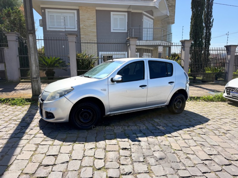 SANDERO 1.0 EXPRESSION 16V FLEX 4P MANUAL - 2014 - CAXIAS DO SUL