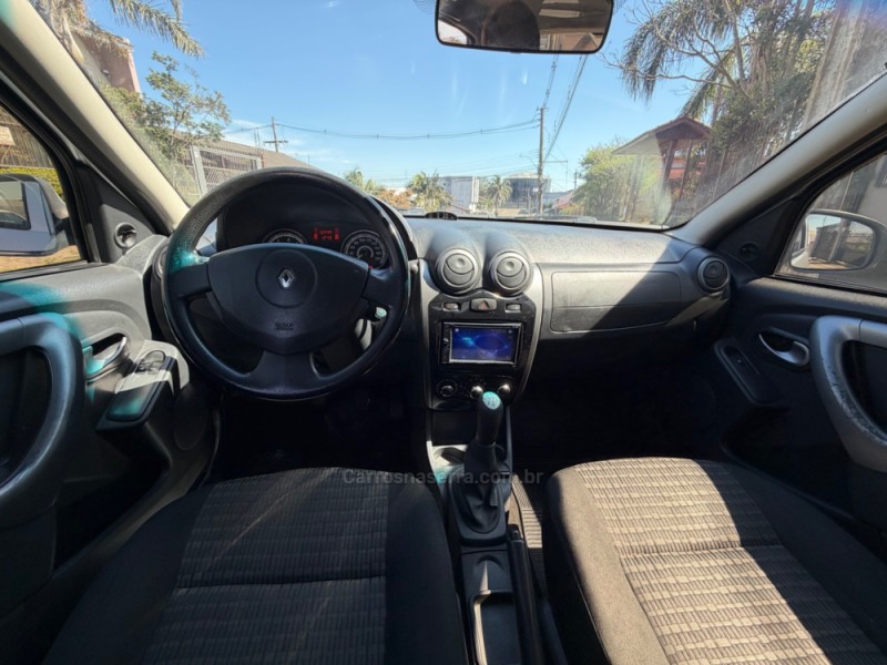 SANDERO 1.0 EXPRESSION 16V FLEX 4P MANUAL - 2014 - CAXIAS DO SUL