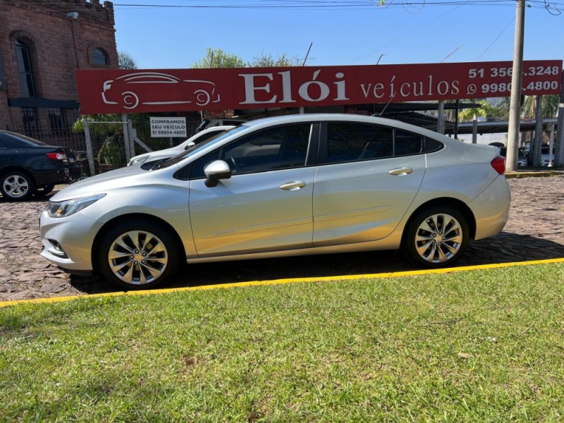 CRUZE 1.4 TURBO LT 16V FLEX 4P AUTOMÁTICO - 2017 - DOIS IRMãOS