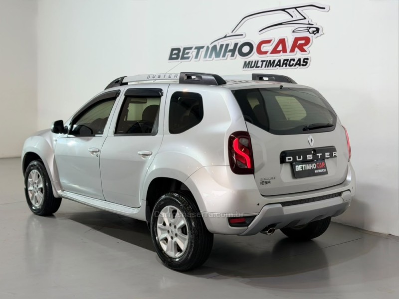 DUSTER 1.6 DYNAMIQUE 4X2 16V FLEX 4P MANUAL - 2016 - ESTâNCIA VELHA