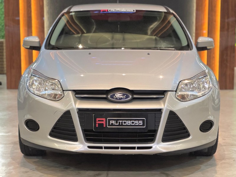 FOCUS 2.0 SE 16V FLEX 4P AUTOMÁTICO - 2015 - NOVO HAMBURGO