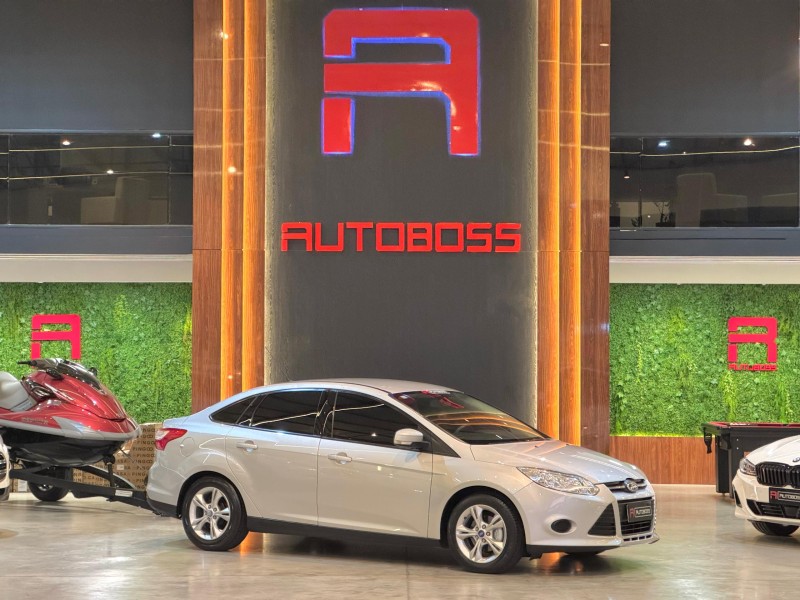 focus 2.0 se 16v flex 4p automatico 2015 novo hamburgo