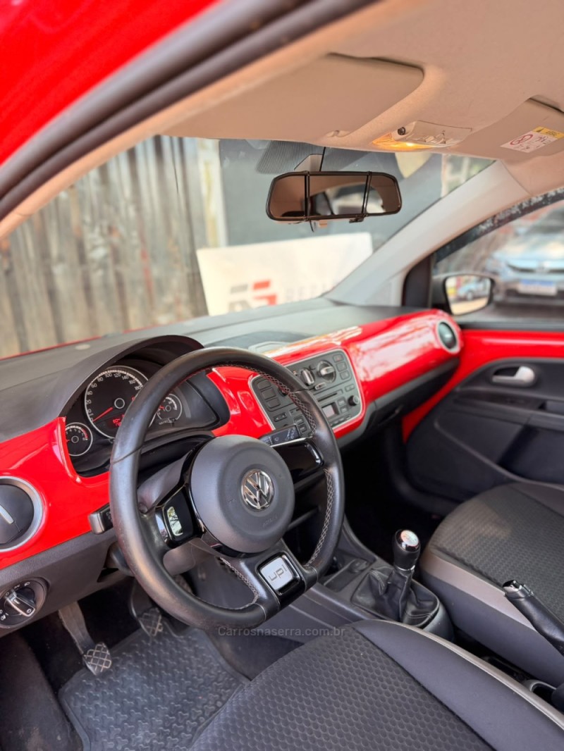 UP 1.0 TSI CROSS 12V FLEX 4P MANUAL - 2017 - PORTãO