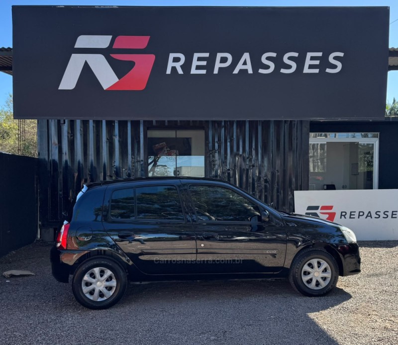 CLIO 1.0 AUTHENTIQUE 16V FLEX 4P MANUAL - 2016 - PORTãO