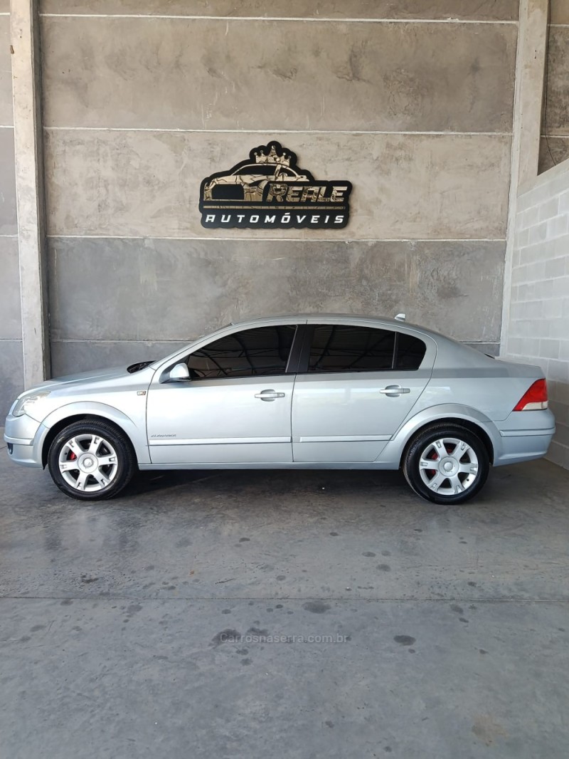 VECTRA 2.0 MPFI ELEGANCE 8V FLEX 4P MANUAL - 2006 - VALE REAL