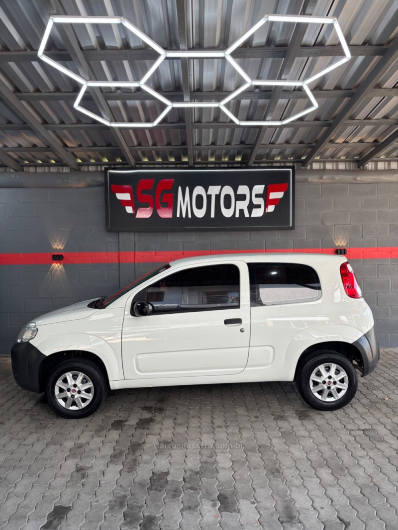 UNO 1.0 VIVACE 8V FLEX 2P MANUAL - 2012 - HARMONIA