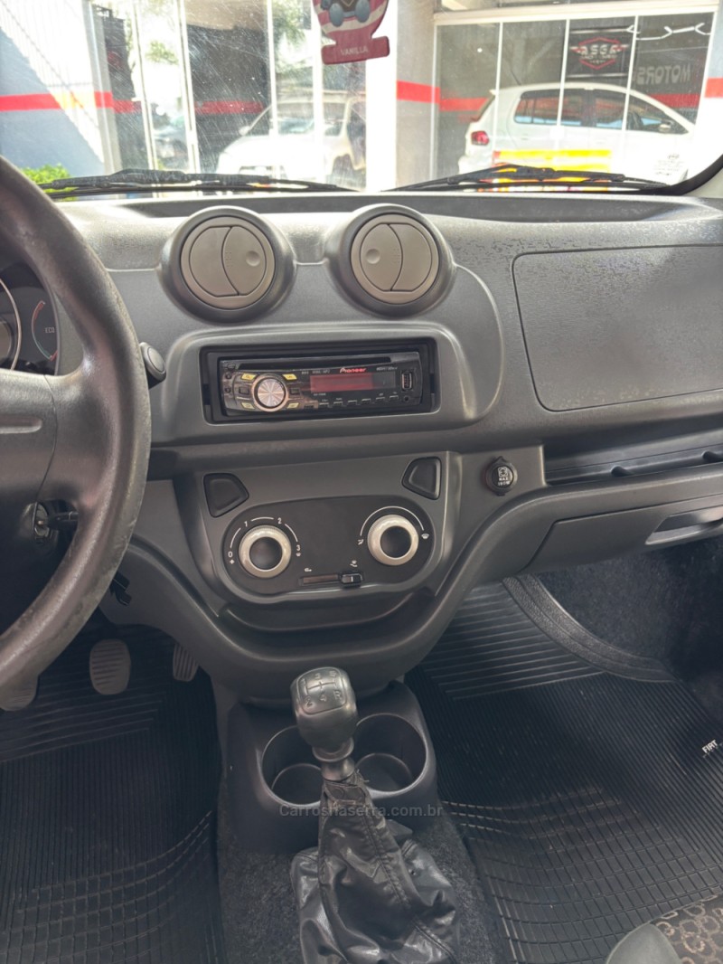 UNO 1.0 VIVACE 8V FLEX 2P MANUAL - 2012 - HARMONIA