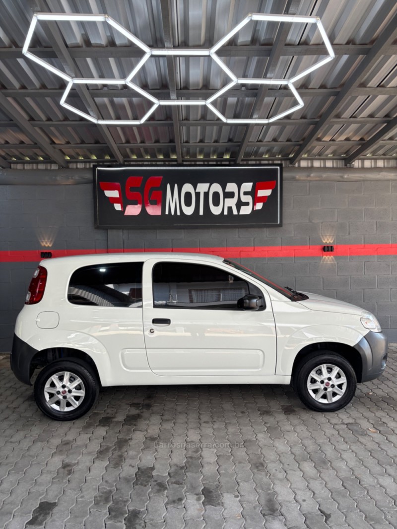 UNO 1.0 VIVACE 8V FLEX 2P MANUAL - 2012 - HARMONIA