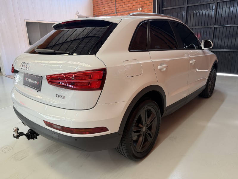 Q3 1.4 TFSI AMBIENTE FLEX 4P S TRONIC - 2016 - BENTO GONçALVES