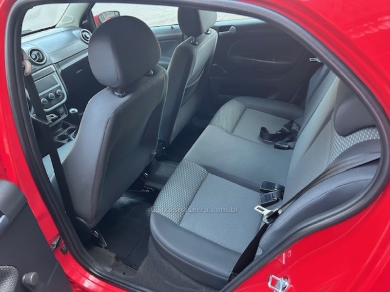 GOL 1.0 MI 8V FLEX 4P MANUAL G.V - 2012 - CAXIAS DO SUL