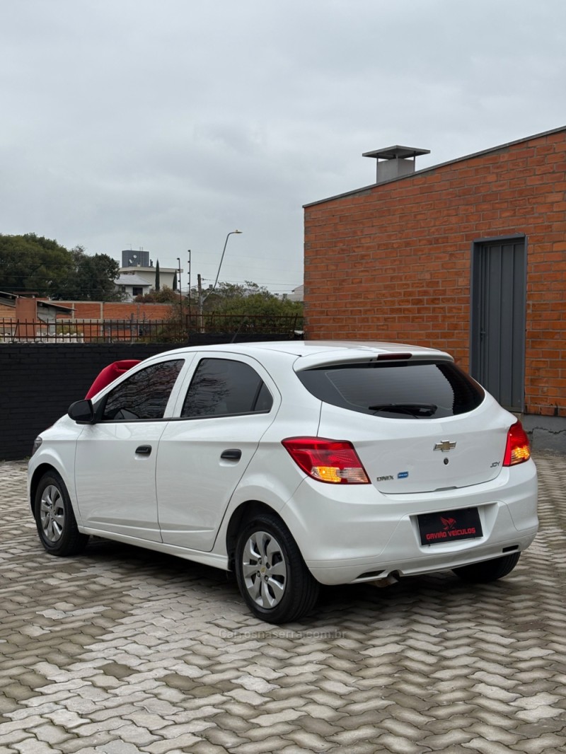 ONIX 1.0 JOY 8V FLEX 4P MANUAL - 2018 - CAXIAS DO SUL