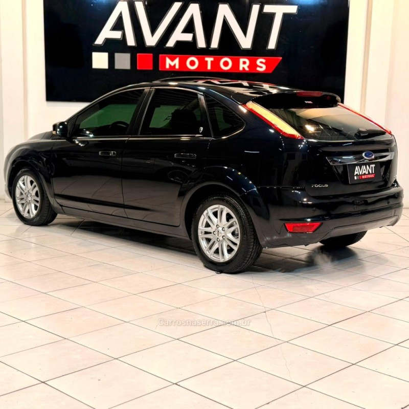 FOCUS 2.0 GHIA 16V GASOLINA 4P AUTOMÁTICO - 2009 - NOVO HAMBURGO